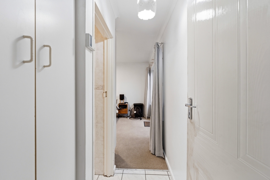 3 Bedroom Property for Sale in Pinelands Western Cape